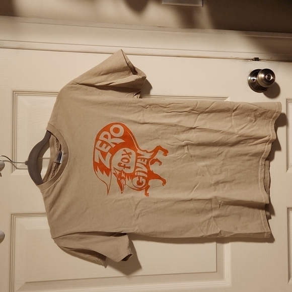 WOMEN'S Graphic Tee Sz S/P - Picture 1 of 3